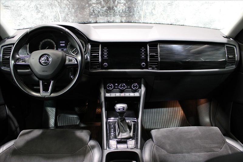 Škoda Kodiaq 2,0 TDI DSG 4x4 Style - fotka 33 z 35