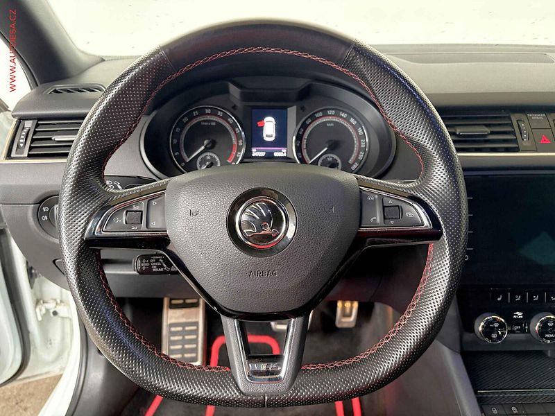 Škoda Octavia (2017) 2.0 TDI, RS, DSG, temp. - fotka 16 z 16