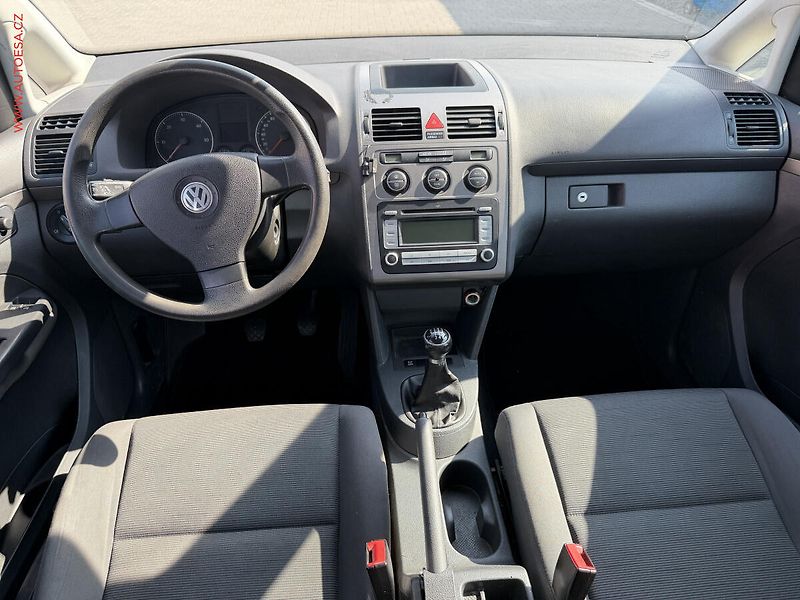 Volkswagen Touran (2008) 1.9TDi, AC, temp - fotka 8 z 17