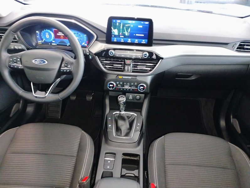 Ford Kuga 1.5T EcoBoost, Titanium  - fotka 15 z 26