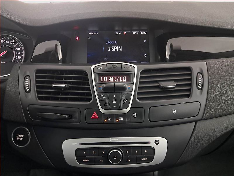 Renault Laguna (2015) 2.0 dCi, Navi, Xenony - fotka 12 z 21