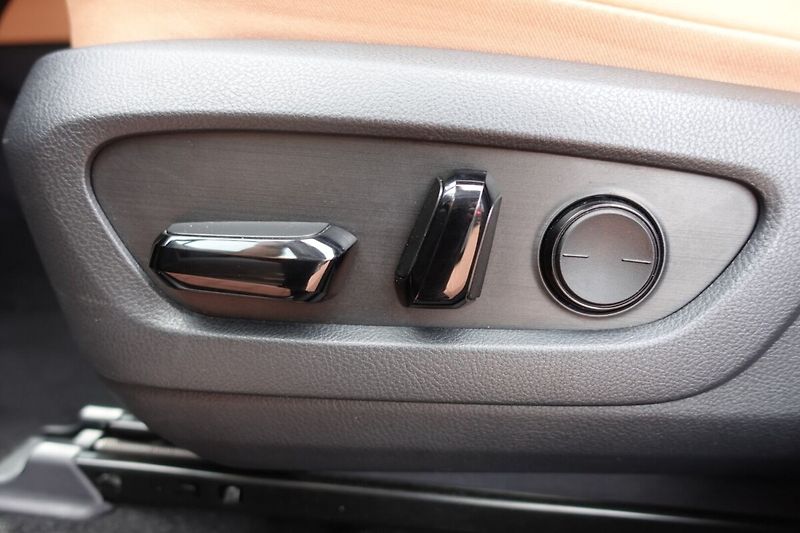Lexus NX 350h NX350h Executive Top 4x4 - fotka 20 z 34
