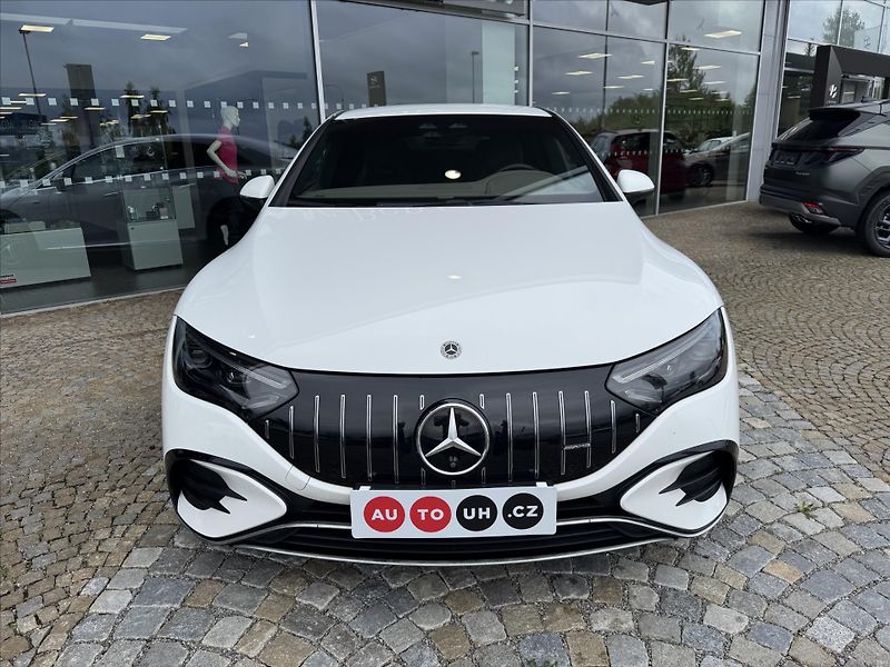 Mercedes-Benz EQE 53 AMG 4M - fotka 2 z 38