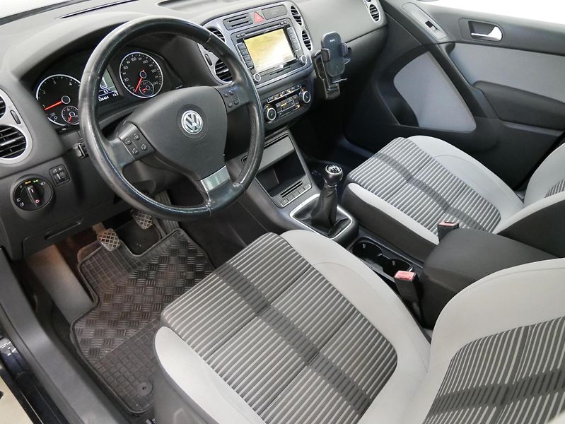 Volkswagen Tiguan - fotka 13 z 25