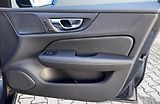 Volvo V60 T8 AWD 360 VYH. ČELNÍ + kola - náhled 14