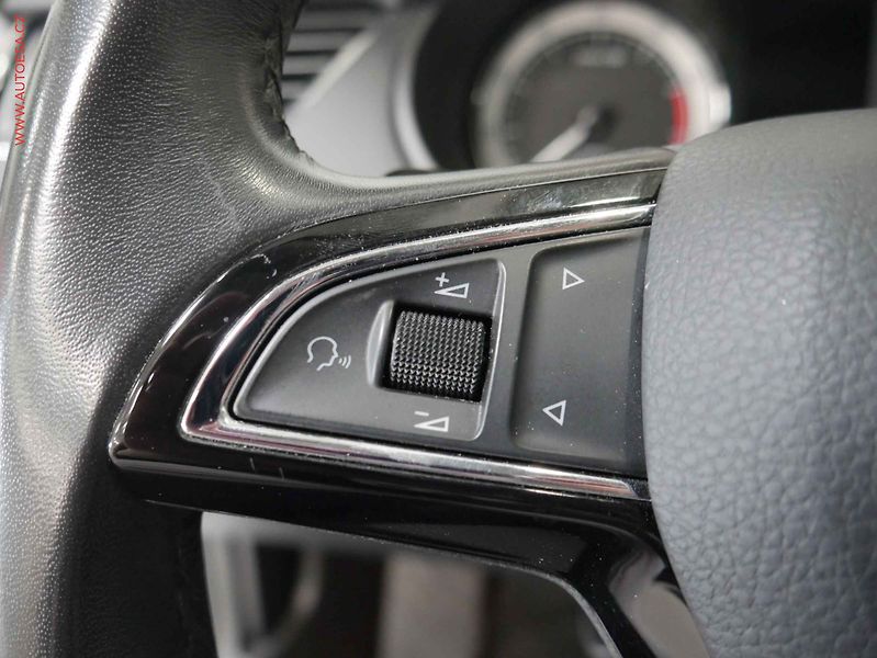Škoda Octavia (2019) 1.5 TSi, ČR, Style, DSG, LED - fotka 21 z 25