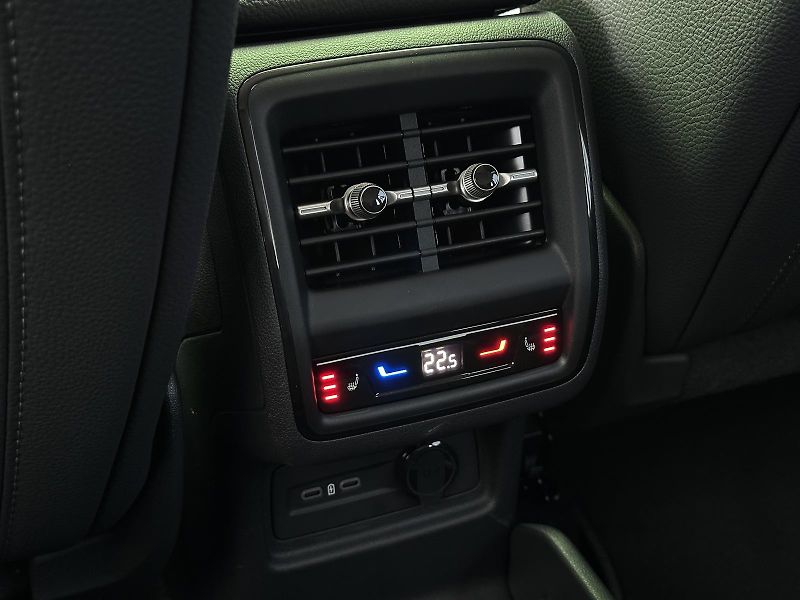 Škoda Kodiaq Exclusive 1.5TSi iV 150kW DSG - fotka 43 z 52