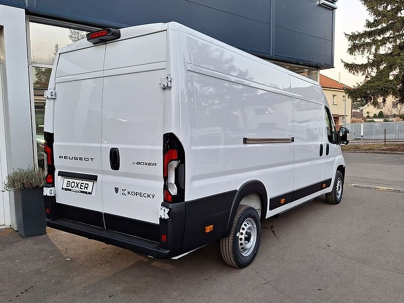 Peugeot Boxer (2026) FG 4350 e-L4H2 200 kW/110 kWh - fotka 6 z 15