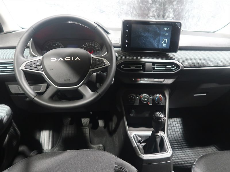 Dacia Sandero 1,0 SCe 67 1. maj. CZ 7800km - fotka 22 z 30