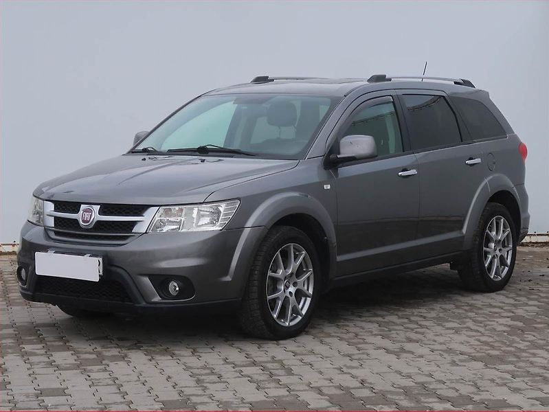 Fiat Freemont (2012) 2.0 MultiJet, 4X4, Automat - fotka 2 z 19