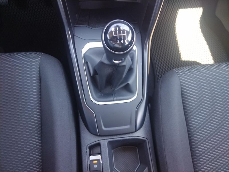 Volkswagen T-Roc 1.0 TSi STYLE - fotka 21 z 28