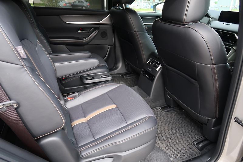 Mazda CX-80 (2026) 3,3 D254 AWD 8AT Homura Coso   - fotka 19 z 36