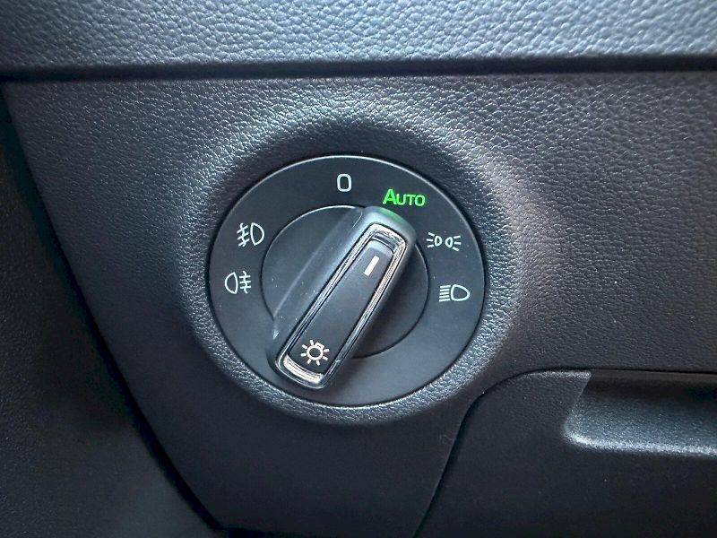 Škoda Karoq (2019) 1.5 TSI 110kW Style VarioFlex - fotka 11 z 35