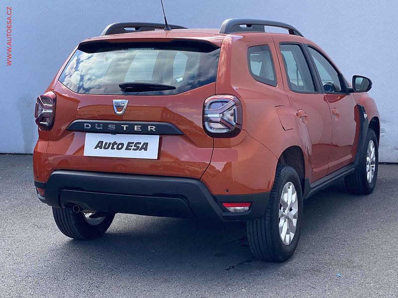 Dacia Duster (2022) 1.0 TCe, Comfort, LED, kamera - fotka 4 z 18