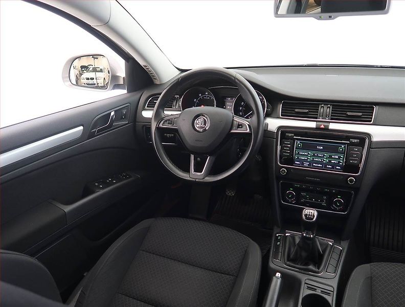 Škoda Superb (2014) 1.4 TSI, Serv.kniha, Bi-Xenony - fotka 7 z 20