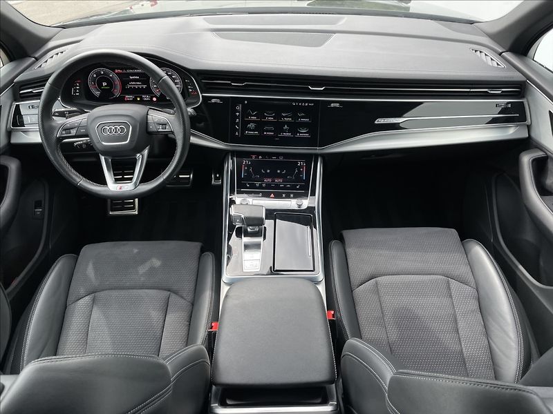 Audi Q7 3,0 50 TDI quattro S line - fotka 6 z 23