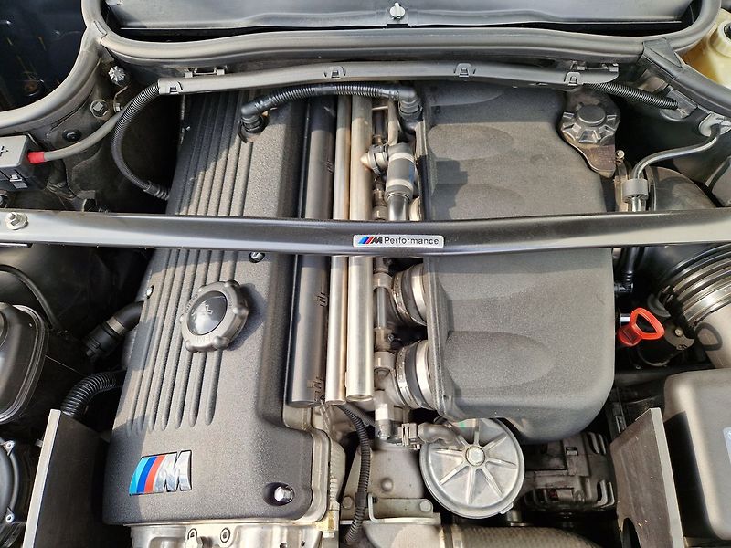 BMW M3 - fotka 14 z 39