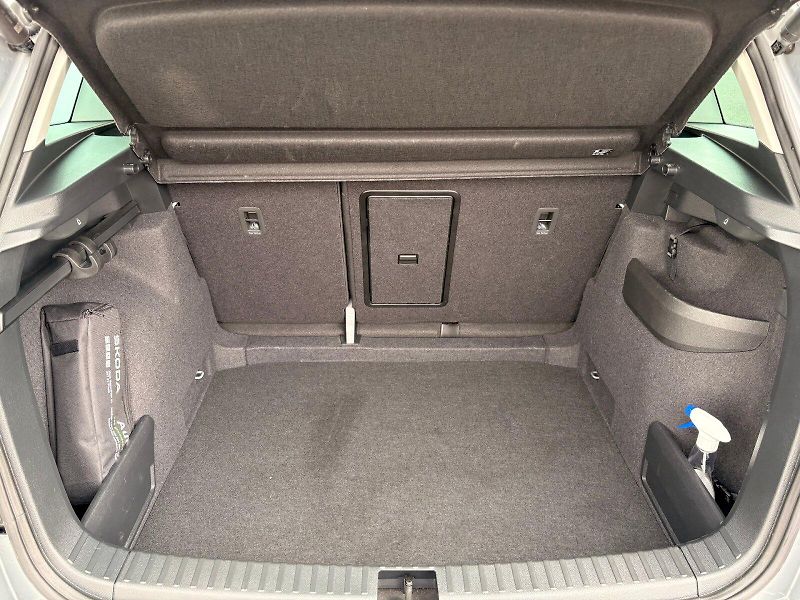 Škoda Karoq (2026) TSI 110kW 130 let DSG - Webast - fotka 7 z 28