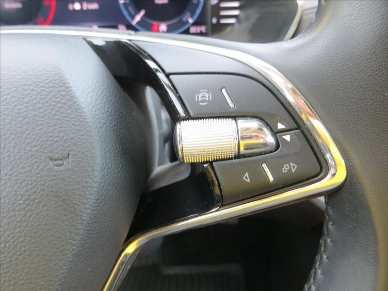 Škoda Octavia 2,0 TDI Ambition ČR - fotka 21 z 25