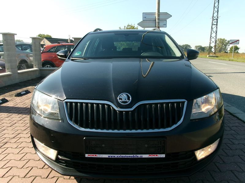 Škoda Octavia 2,0 TDI AUTOKLIMA - fotka 3 z 40