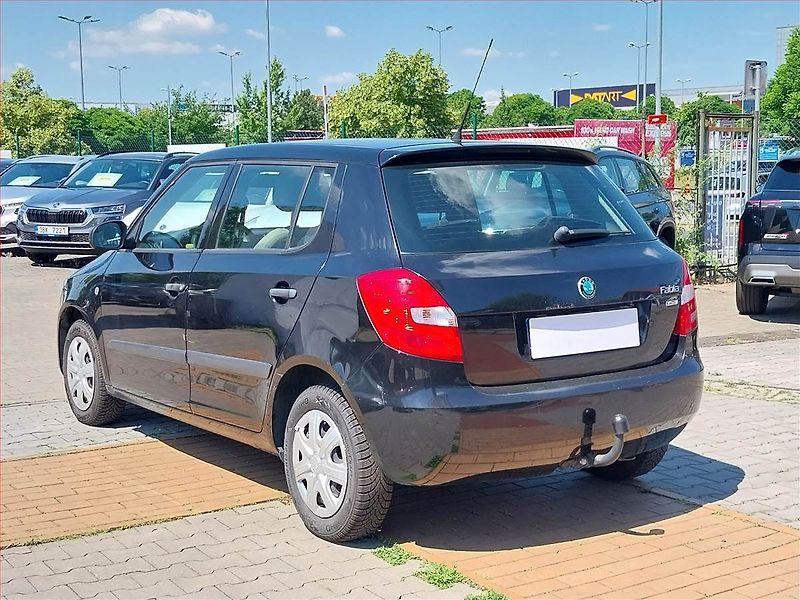 Škoda Fabia (2011) 1.2, Serv.kniha, Tažné - fotka 4 z 12