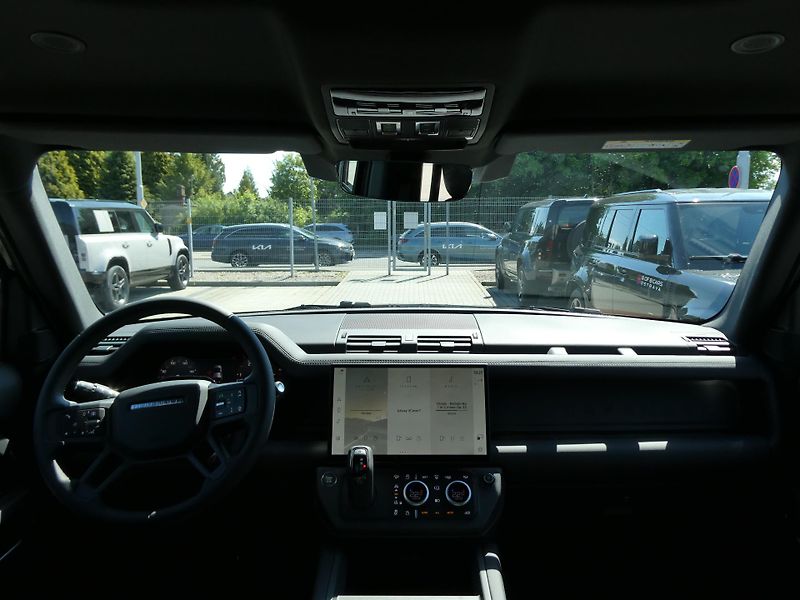 Land Rover Defender (2026) 110 3,0 X-Dynamic SE D250 - fotka 18 z 35