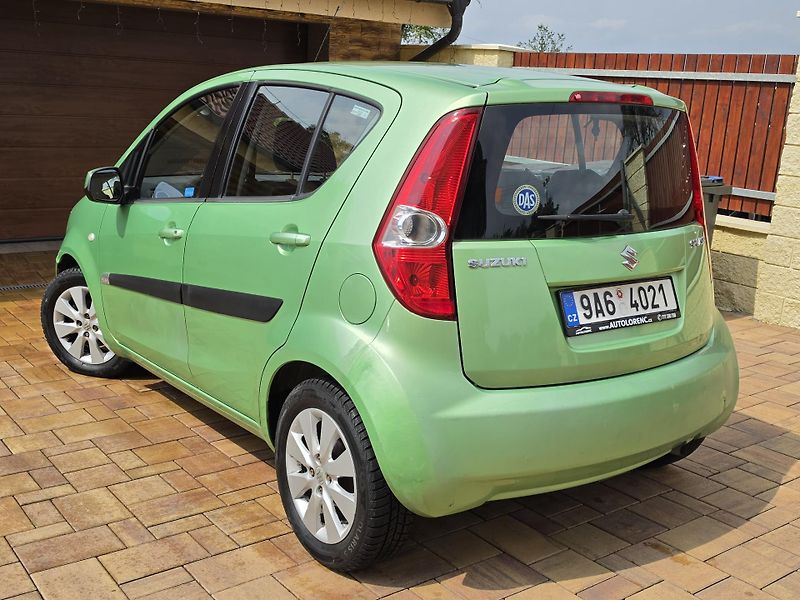 Suzuki Splash 1.2i 63kW KLIMA*REZERVACE* - fotka 3 z 46