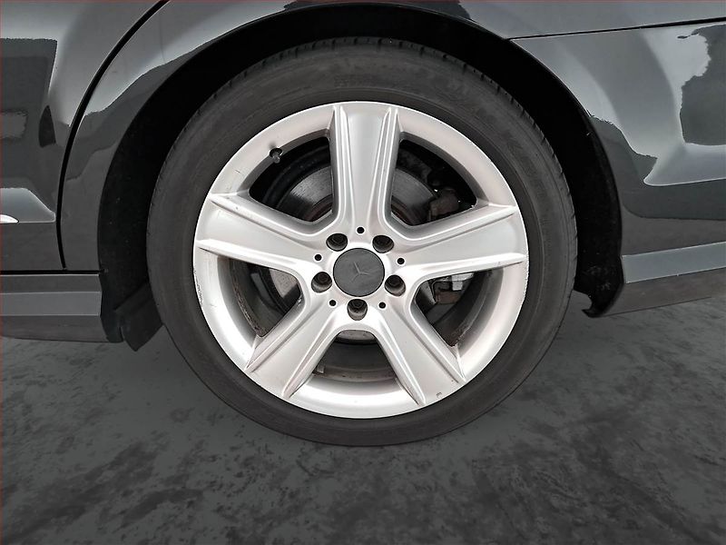 Mercedes-Benz Třídy C (2012) C 350 CDI, Automat, Navi - fotka 15 z 16