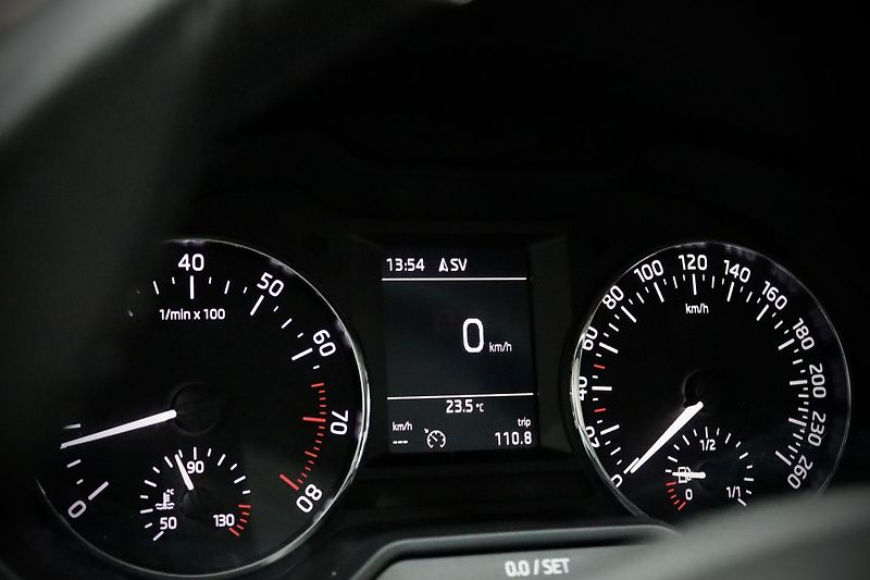 Škoda Octavia 3 Combi 1.4 TSI 110 kW - fotka 21 z 28