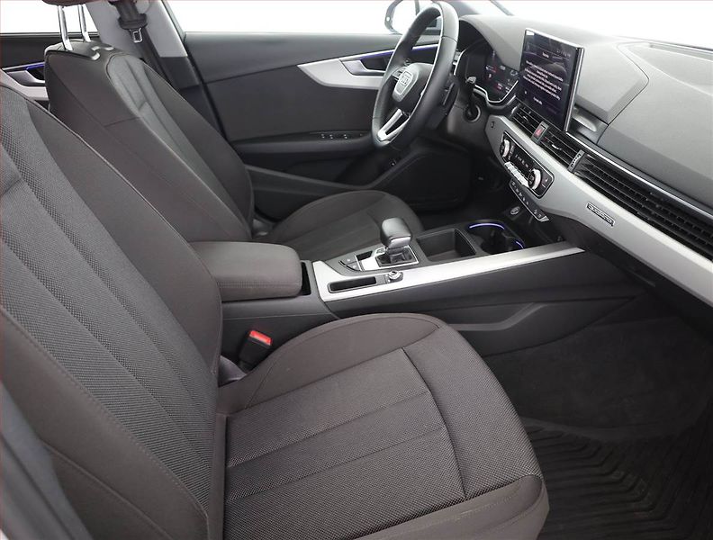 Audi A4 Allroad (2021) 40 TDI - fotka 7 z 19