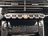 Peugeot 2008 (2022) Allure 50 kWh, SoH 90% - náhled 20