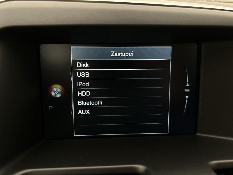 Volvo XC60 2.0 T5 Sumum - fotka 56 z 62