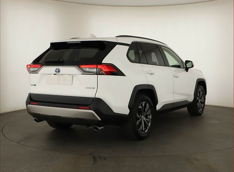 Toyota RAV4 (2023) Comfort 2.5 Hybrid - fotka 5 z 17