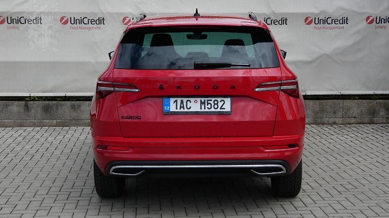 Škoda Karoq 1,5 TSI DSG Sportline - fotka 4 z 23