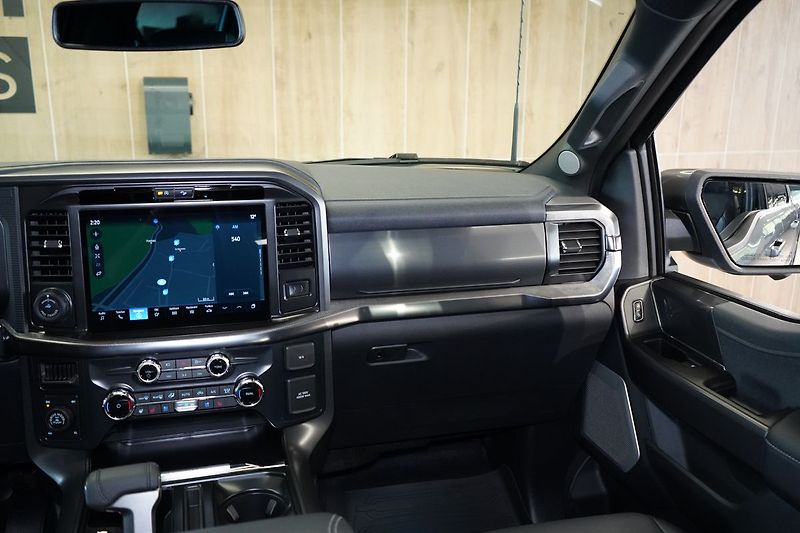 Ford F-150 (2026) Lariat 5,0 298 kW - fotka 31 z 53
