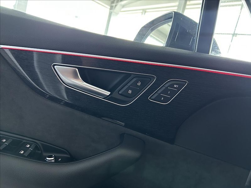 Audi Q7 3,0   50 TDI,QUATTRO,S-LINE - fotka 11 z 37