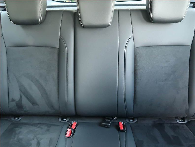 Suzuki Vitara (2017) 1.6 VVT, 4X4, Kůže, Navi - fotka 10 z 15