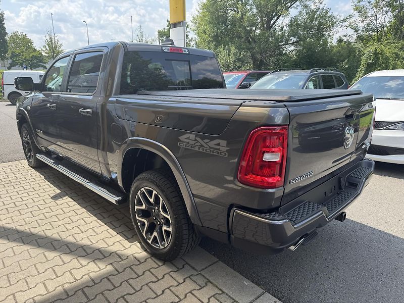 RAM 1500 5,7 HEMI Laramie Rambox - fotka 3 z 60