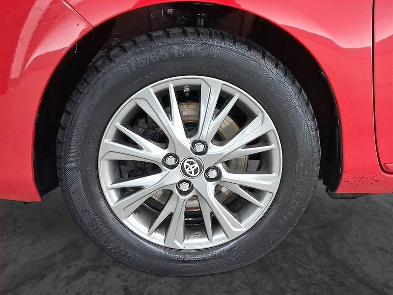 Toyota Yaris (2017) 1.5 Dual VVT-i, Automat - fotka 15 z 21