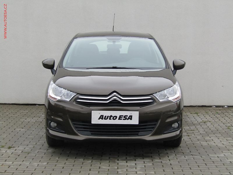 Citroën C4 (2011) 1.4i, ČR - fotka 2 z 15