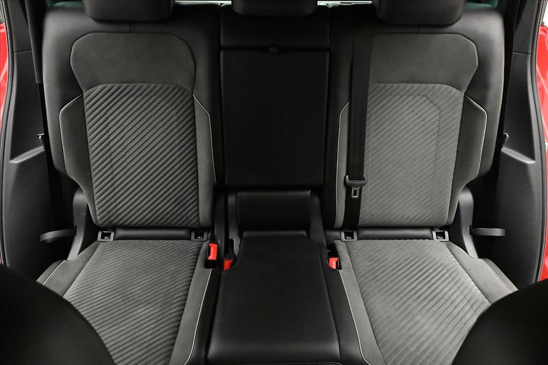 Seat Tarraco 2,0 TSI 180 kW 4x4 DSG X-Perie - fotka 29 z 33