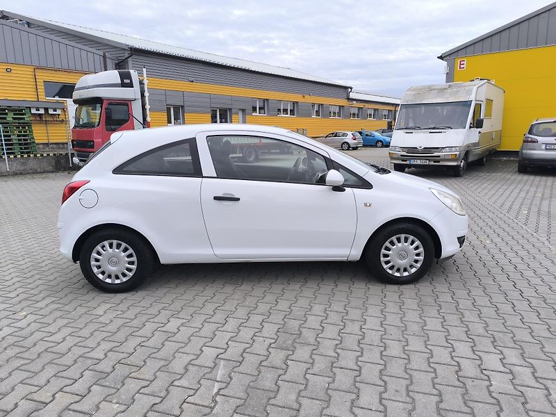 Opel Corsa (2010) 1.2 SERVISKA.1MAJ - fotka 8 z 27