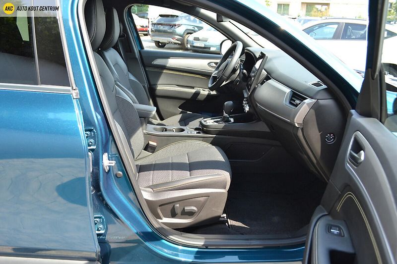 Renault Arkana Techno mild hybrid 140 EDC - fotka 10 z 47