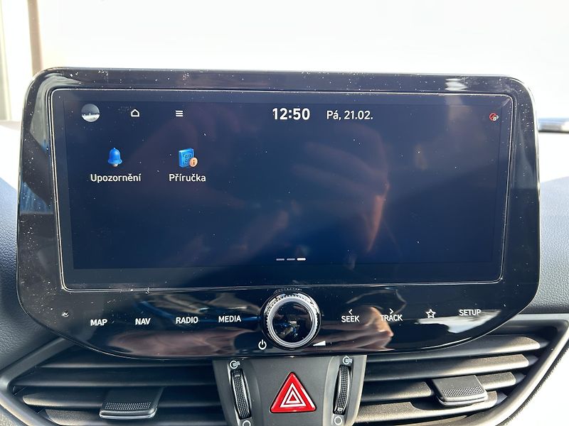 Hyundai i30 WG FL 1,5 T-GDI MT COMFORT 16 - fotka 23 z 28