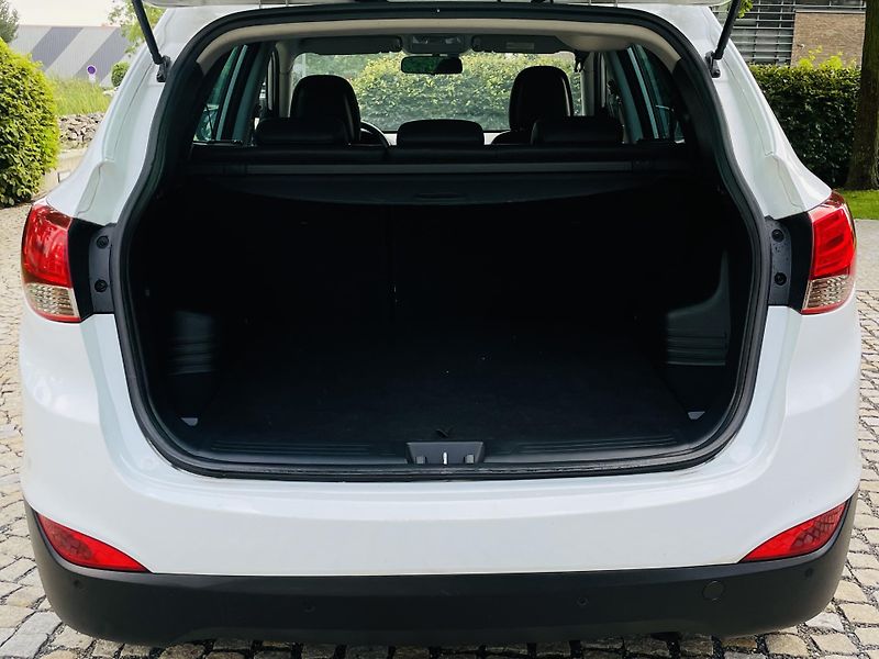 Hyundai ix35 2.0i 4x4 1MAJIITEL KAMER TAŽNÉ - fotka 19 z 46