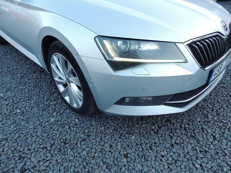 Škoda Superb (2017) 2.0TDi,140kw,L&K,ČR - fotka 10 z 66