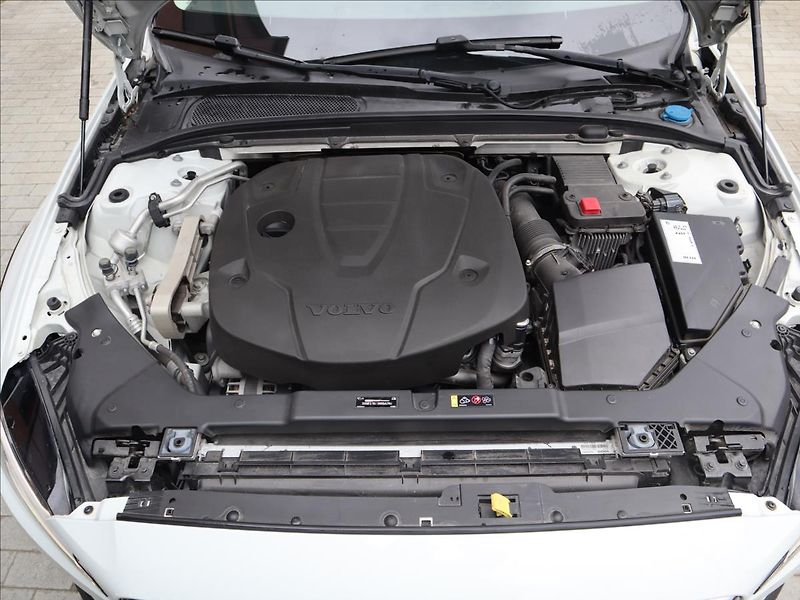 Volvo V60 2,0 CrossCountry AWD Po rozvod - fotka 28 z 34