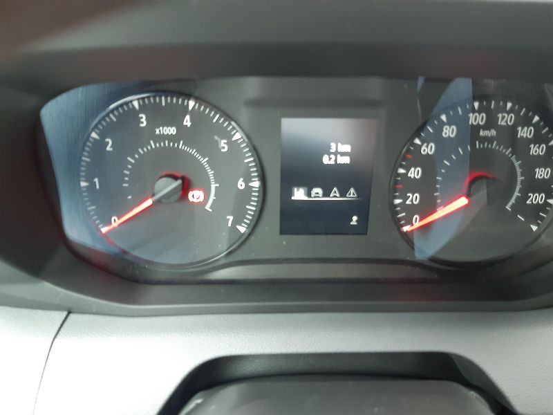 Renault Master (2026) Extra L3H2P3   2,0 dCi 130l - fotka 11 z 12