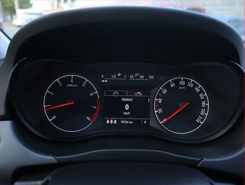 Opel Corsa (2019) 1.4, Automat, Serv.kniha - fotka 11 z 19