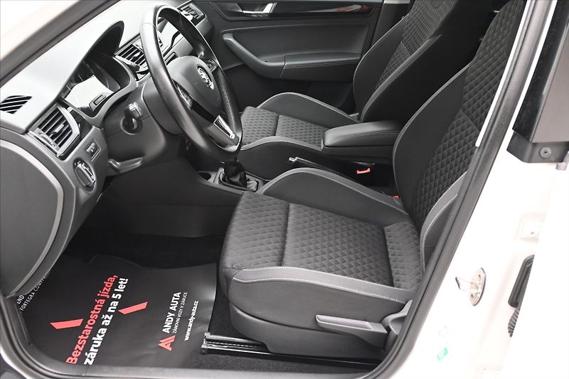Škoda Rapid 1,6 TDI 85kW Style Záruka až 5 - fotka 13 z 29